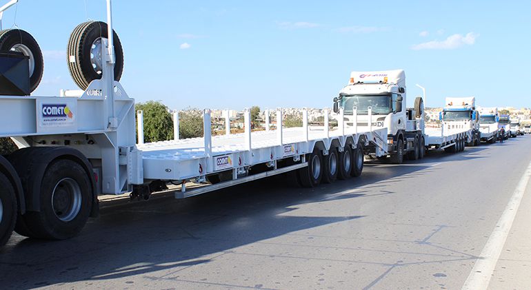 Porte-engins spécifiques à 4 essieux